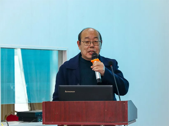 引傳統(tǒng)生產走新路,促轉型發(fā)展開新局——河南省肥料協(xié)會2020年年會在新鄉(xiāng)召開! 引傳統(tǒng)生產走新路,促轉型發(fā)展開新局——河南省肥料協(xié)會2020年年會在新鄉(xiāng)召開!